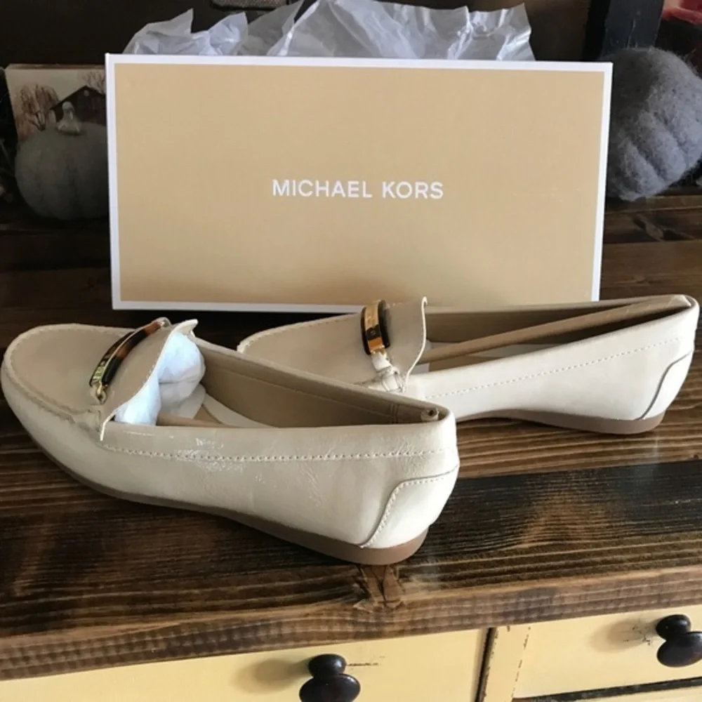 NWB Michael Kors Tan Leather Slip Ons 5.5